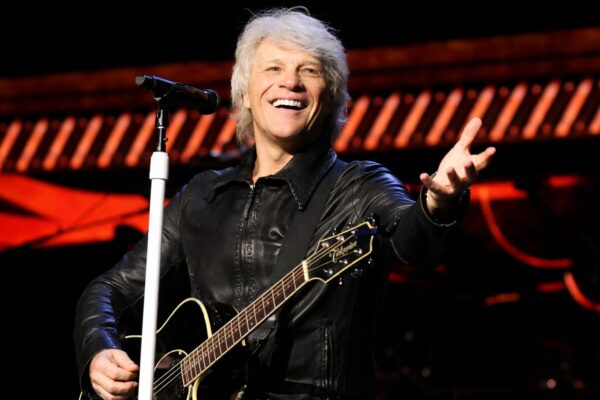 Jon Bon Jovi a oprit concertul după 90 de minute la New York