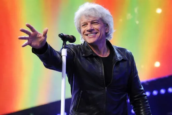 64 de ani și un stop brusc pe scenă la New York. Ce se știe despre problema lui Jon Bon Jovi