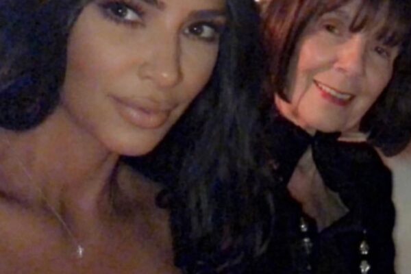 Kim Kardashian își plânge bunica moartă la 91 de ani
