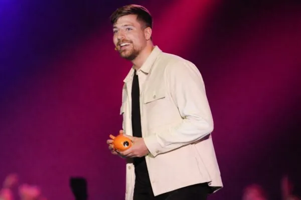 MrBeast a făcut 300 de milioane de dolari, zdrobind topul Forbes