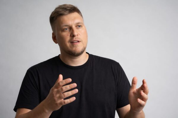 Sasha Nezlobin și-a pierdut țara la 42 de ani