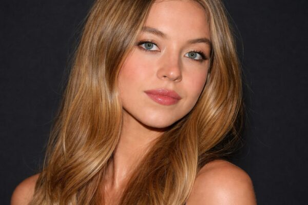 Sydney Sweeney are 400.000 de abonați la SYRN după pozele în lenjerie