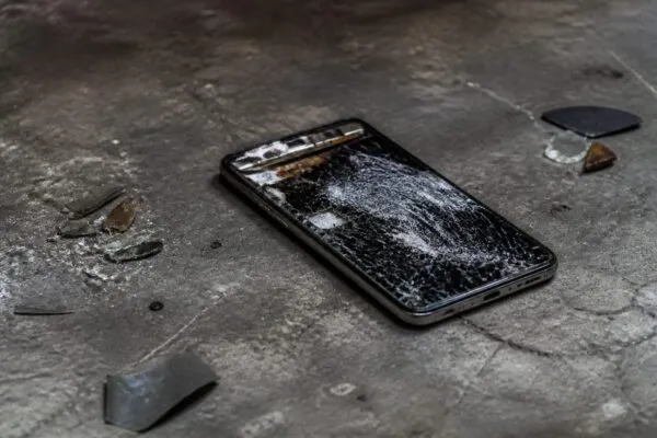 O tânără de 20 de ani din Covasna a fost bătută brutal de iubit