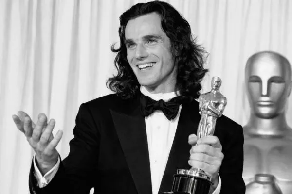 7 actori de la Hollywood au câștigat Oscaruri după transformări extreme