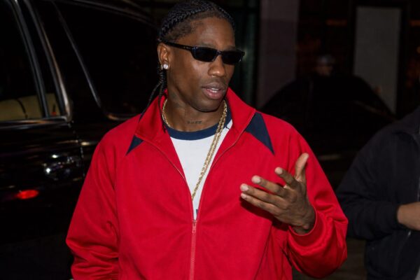 Travis Scott și anturajul lui, scandal sâmbătă noaptea la Zero Bond. Ce a declanșat altercația din clubul privat