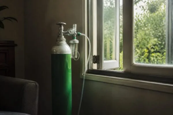 Anca Pandrea are 80 de ani și depinde de oxigen