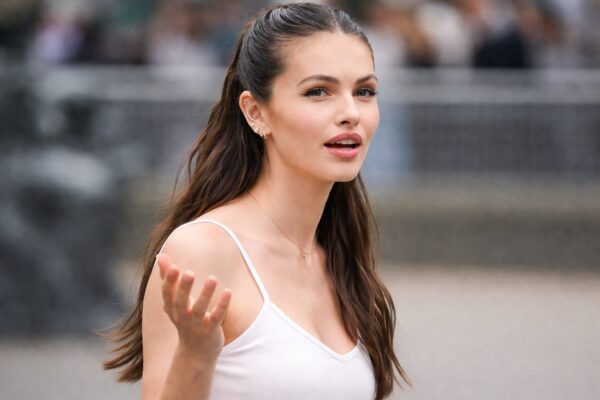 Thylane Blondeau s-a căsătorit cu Ben Attal. Cine a fost românca aleasă să o machieze la ceremonie