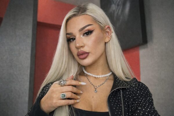 Andreea BLD apare ca parte vătămată într-un dosar DIICOT. Ce legătură are cu ancheta de trafic
