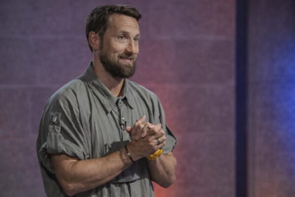 Vloggerul olandez Chiel Van Wijk acuză un restaurant din București că a impus bacșiș de 10%