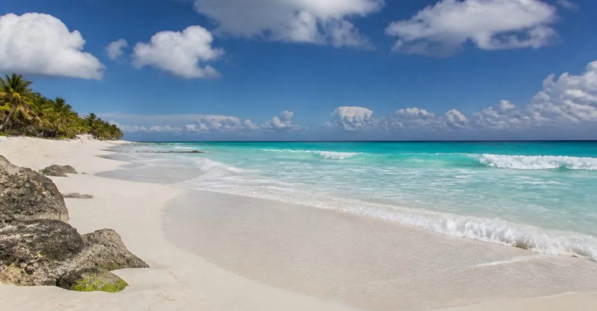 Cancun intră în altă ligă. Cum ajungi cu 4.500 de mile sau te cazezi de la 35.000 de puncte pe noapte