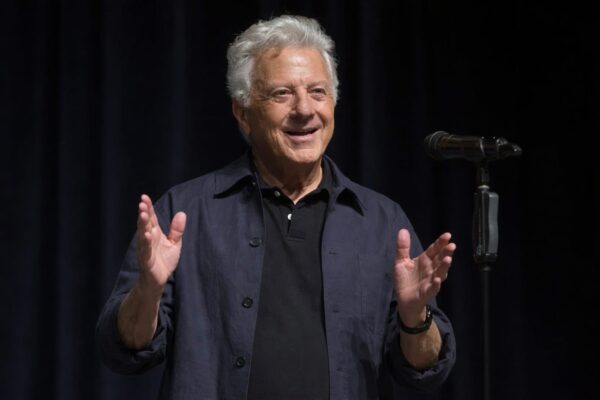 Dustin Hoffman împlinește 89 de ani. Aniversarea vine cu o rană deschisă din memoriile sale, „Look at