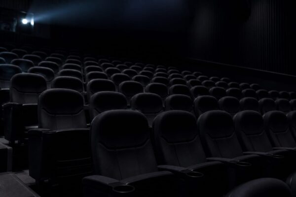Zece filme mari au eșuat la box office. Aceste producții cu Joaquin Phoenix sau Will Smith merită