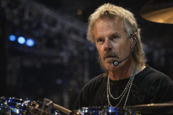 Frank Beard a murit la 77 de ani. Cum rămâne ZZ Top după pierderea toboșarului din ultimii 56 de ani