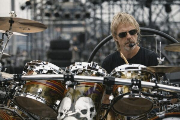 Frank Beard, bateristul ZZ Top, a murit la 77 de ani. Billy Gibbons confirmă că trupa merge mai departe
