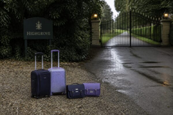Regele Charles câștigă mult din mutarea lui Harry și Meghan Markle în Marea Britanie
