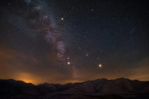 Horoscop 11 august 2026. Marți, o zi practică pentru Leu și Fecioară