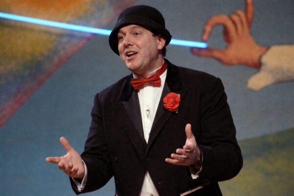 Jimmy Cricket a murit la 80 de ani. Comediantul a făcut glume până în ultimele clipe de viață