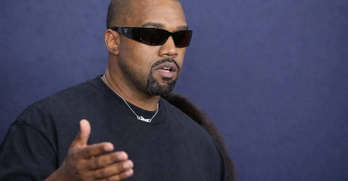 Kanye West are concert anulat de Ambasada Israelului în Portugalia