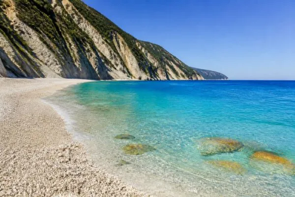 Kefalonia a fost desemnată cea mai frumoasă insulă grecească pentru 2026