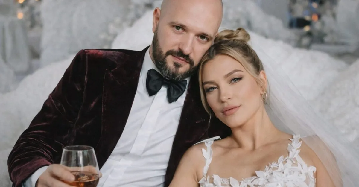 Lora, la 44 de ani, rupe tăcerea despre lipsa copiilor și divorțul de Ionuț Ghenu după ani de atacuri online