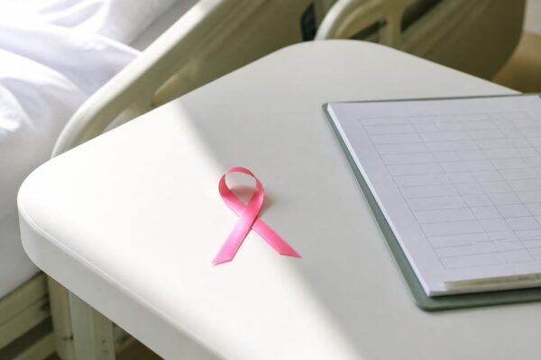 Lucy Davis, 53 de ani, are cancer de sân în stadiul 4