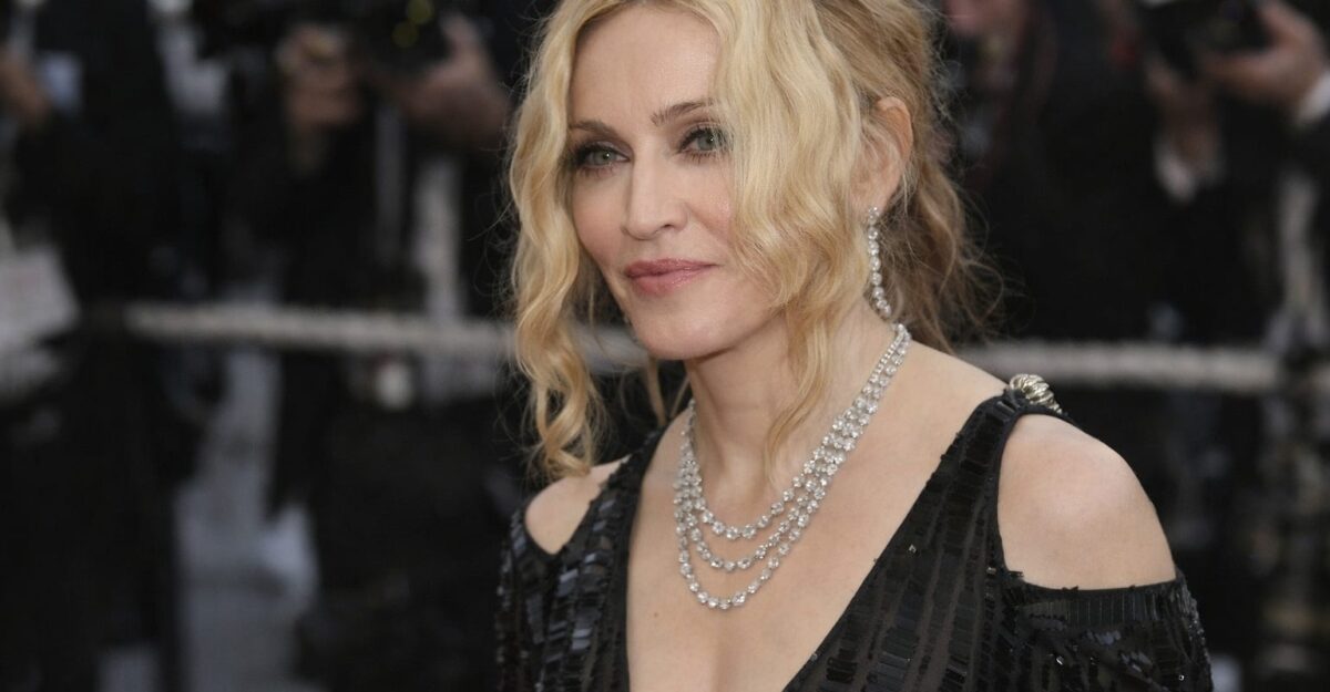 Madonna împlinește 68 de ani și a schimbat luxul din Corfu