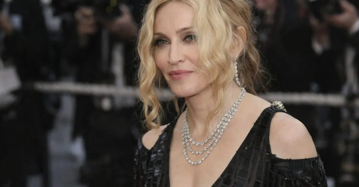 Madonna împlinește 68 de ani și a schimbat luxul din Corfu