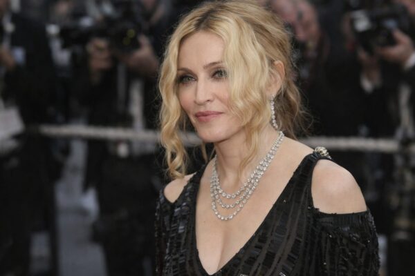 Madonna împlinește 68 de ani și a schimbat luxul din Corfu