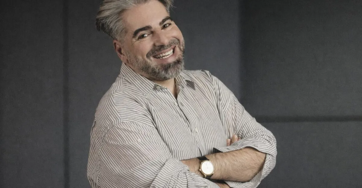 Maurice Munteanu și-a arătat apartamentul de 115.000 de euro