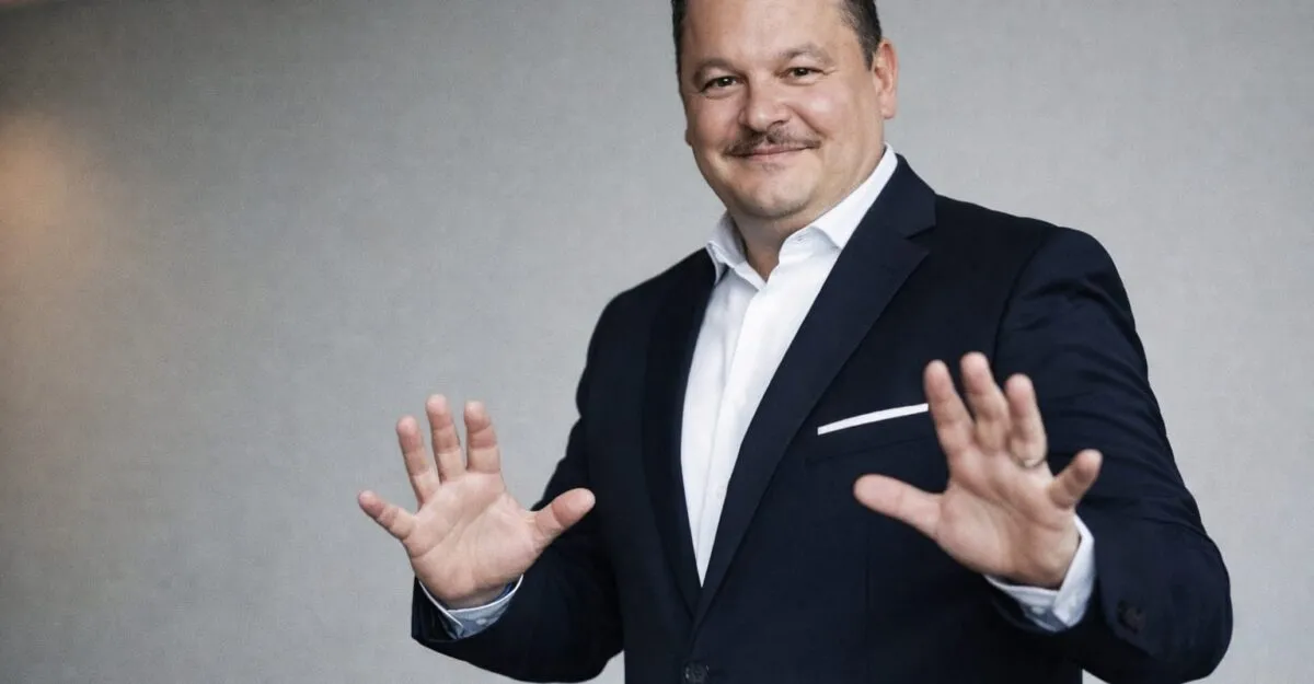 Mihai Bobonete, transformare de nerecunoscut după ce a intrat în acționariatul Universității Craiova