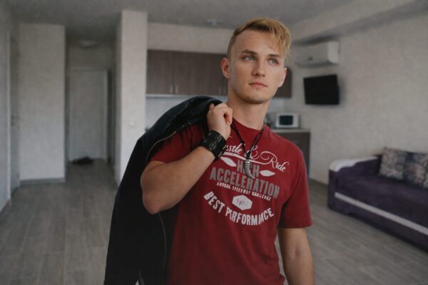 Mihai Trăistariu a spus că ține tarife fixe la 250 și 350 de lei. Cât apare pe Booking la final de august și în septembrie