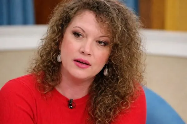 Oana Lis a cerut ajutor după ce a rămas cu 15 lei. Cum s-a împărțit internetul între sprijin și reproșuri