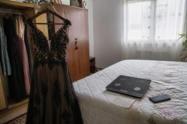 Ozana Barabancea, aproape 40 de kilograme mai puțin. Acum îmbracă rochiile din liceu