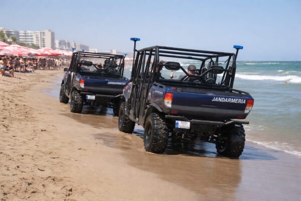 Jandarmii au intervenit în Eforie Nord, unde turiștii au ignorat steagul roșu
