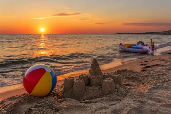 România e pe locul 7 în topul HolidayCheck pentru vacanțe în familie din august 2026