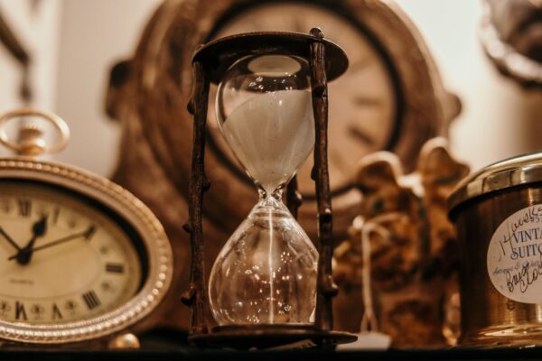 Horoscop 8 septembrie 2026. Fecioară și Balanță, feriți-vă de graba altora
