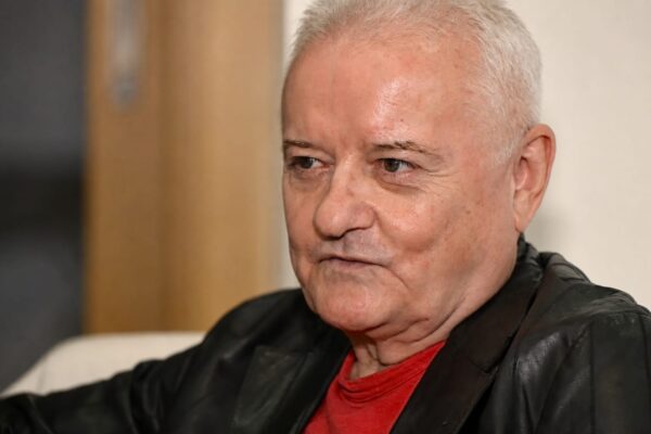 Românul care i-a plătit datoriile lui Irinel Columbeanu i-a organizat o petrecere la 69 de ani