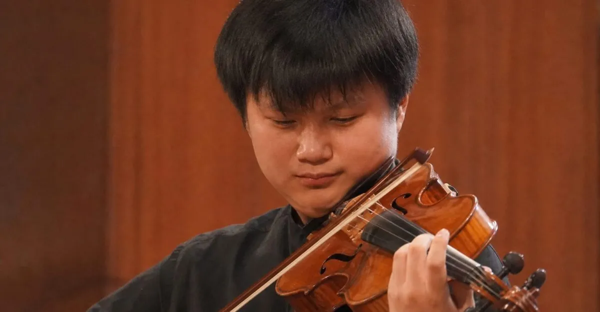 Un băiat de 11 ani schimbă povestea la „George Enescu”. Jayden King vine din Statele Unite