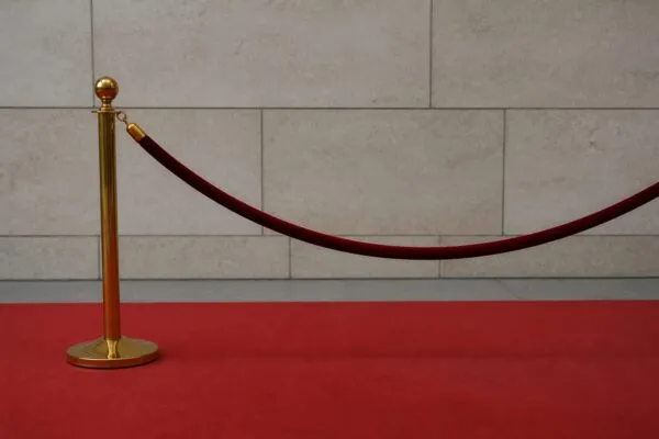 Filmul inspirat de pierderea bunicului lui Lucas Neagu are premiera de gală pe 13 noiembrie